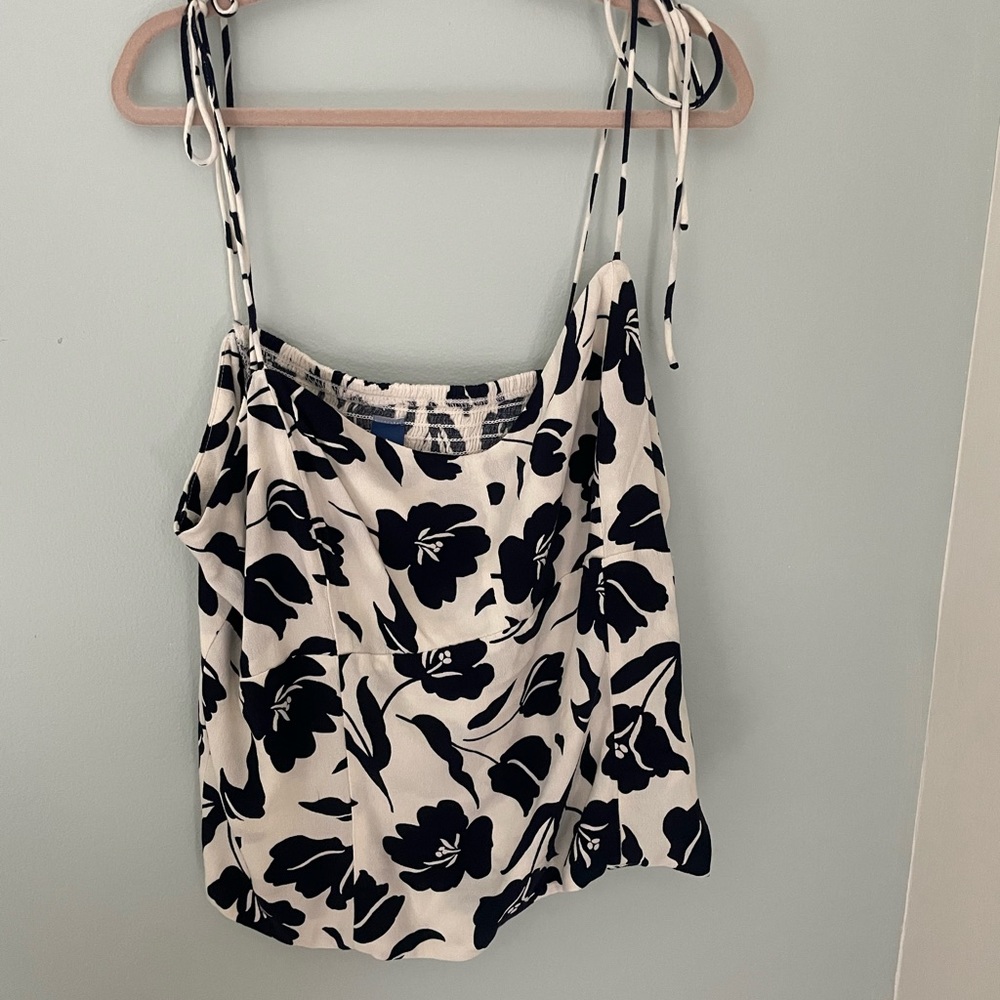 NWT old navy tank